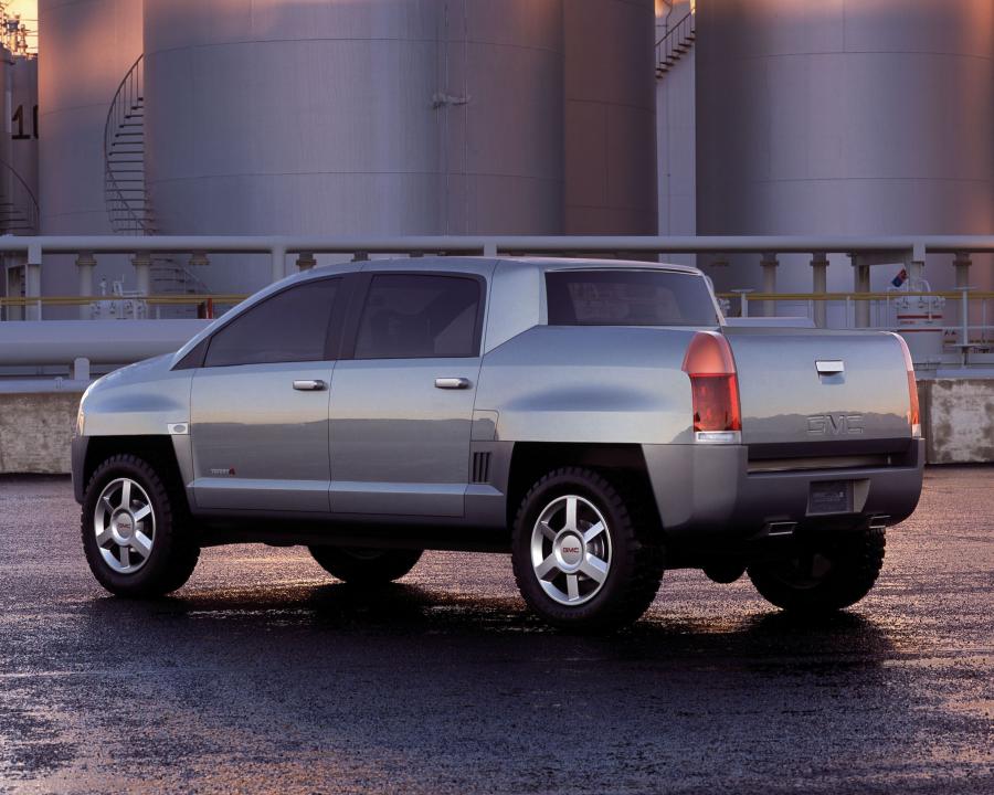  GMC Terra4 Concept 2002 года  (фото 7 из 16)